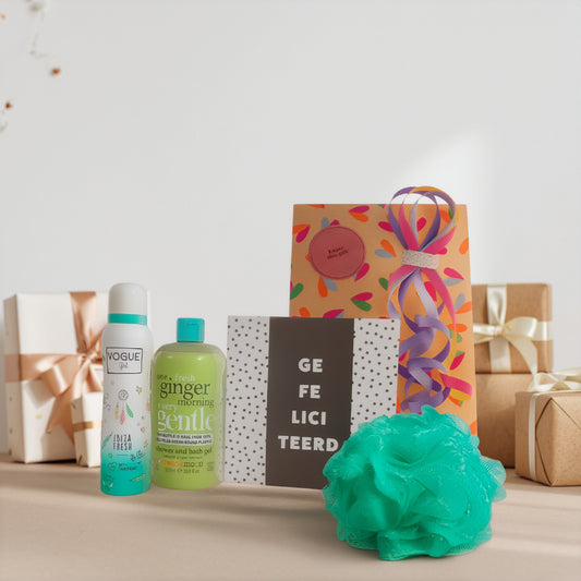 Vogue Verjaardag Cadeauset met Deo - Douche - Puff & Chocolade