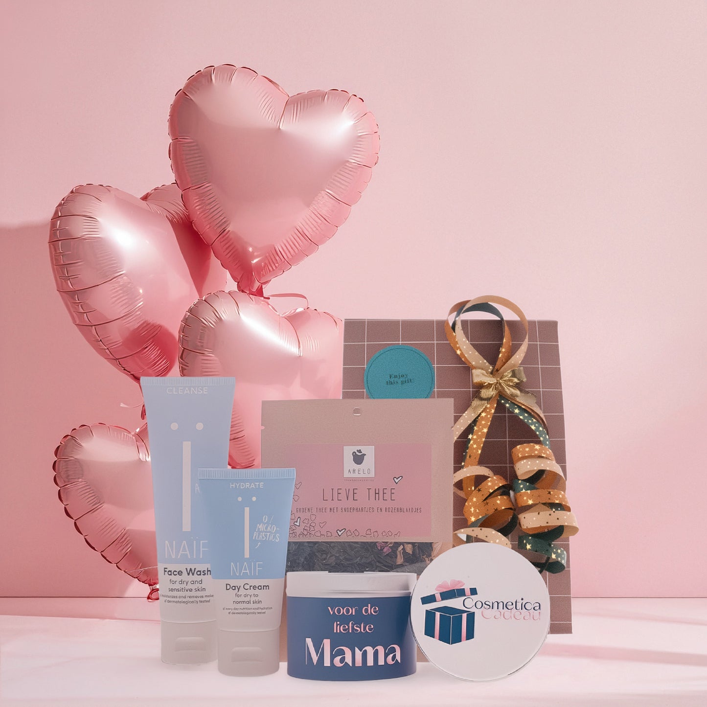 Naïf Moederdag Cadeauset met Skin Care & Thee