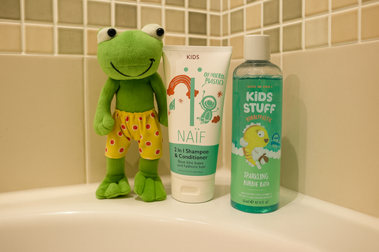 Naif Kids Shampoo & Bath met knuffel Kikker Cadeauset