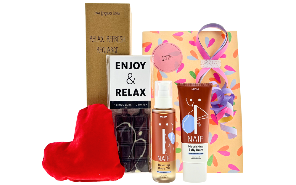 Naif Cadeauset Mom Relax Luxe Body, Chocolade & Geurstokjes
