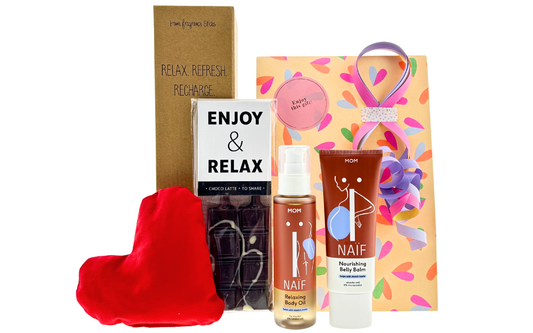 Naif Cadeauset Mom Relax Luxe Body, Chocolade & Geurstokjes