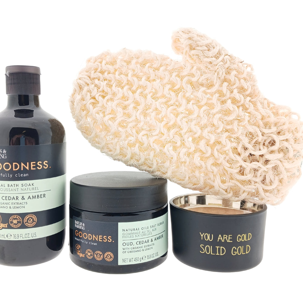 Baylis & Harding Cadeauset Bath&Body met Kaars & Scrub Handschoen