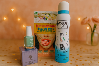 Vogue Verzorging Cadeauset met Nagellak - Masker - Lippenbalsem en Deo